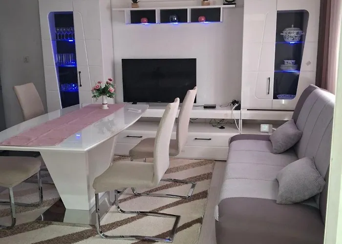 With Parking Spaces - 24265 Daire Novi Vinodolski